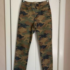 Madewell High-Rise Slim Boy Jean in Camo